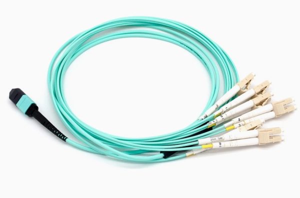 om3 jumpers MPO jumpers 12 core single-mode fiber patch cord connector